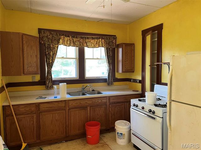 207 Gremer Avenue, Edwardsville, IL 62025
