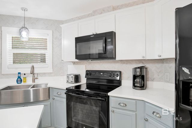 433 Palmetto Court, Gulf Shores, AL 36542