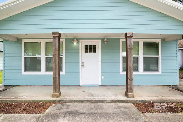 433 Palmetto Court, Gulf Shores, AL 36542