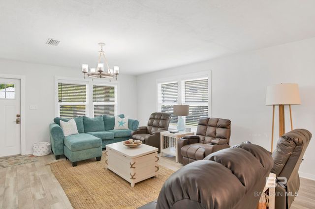 433 Palmetto Court, Gulf Shores, AL 36542
