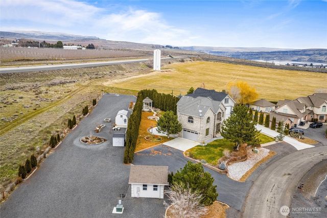 19678 Fairway Drive NW, Soap Lake, WA 98851