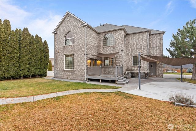 19678 Fairway Drive NW, Soap Lake, WA 98851