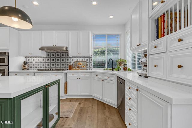 28067 Liana Lane, Valencia, CA 91354