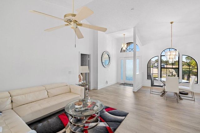434 SW Jeanne Avenue, Port St. Lucie, Port St Lucie, FL 34953