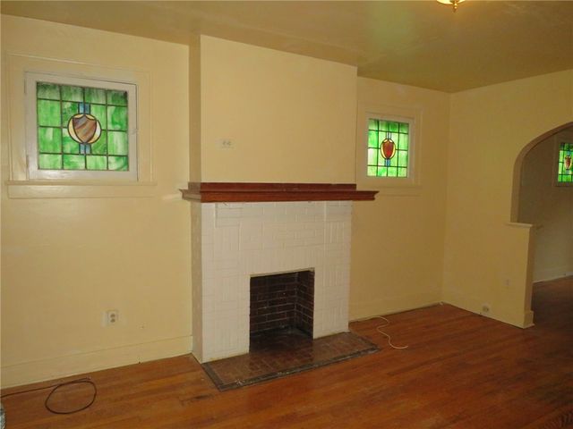 423 Braddock Rd, Forest Hills Boro, PA 15221