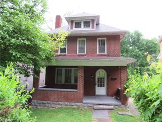 423 Braddock Rd, Forest Hills Boro, PA 15221
