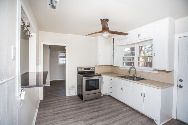 2706 30th Street, Lubbock, TX 79410