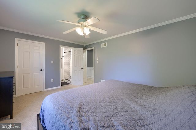 911 JADE AVE, Lancaster, PA 17601