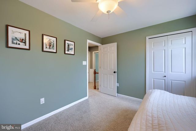 911 JADE AVE, Lancaster, PA 17601