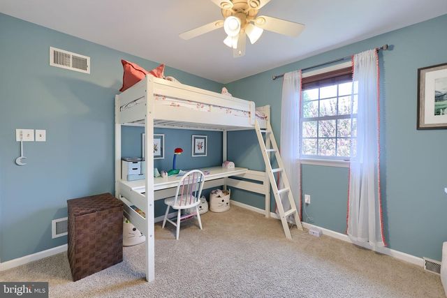 911 JADE AVE, Lancaster, PA 17601