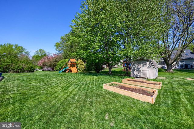 911 JADE AVE, Lancaster, PA 17601