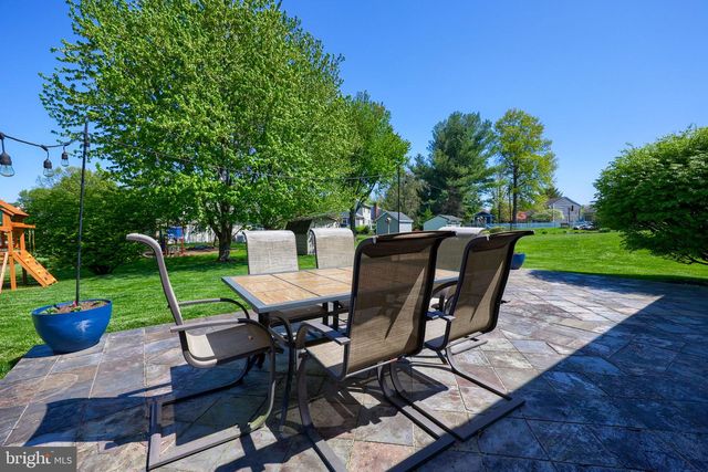 911 JADE AVE, Lancaster, PA 17601