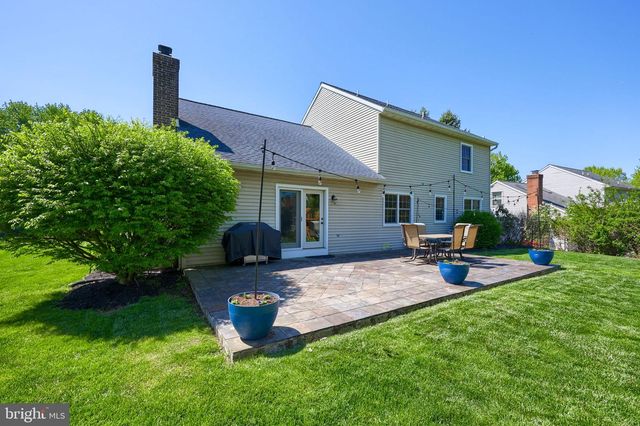 911 JADE AVE, Lancaster, PA 17601