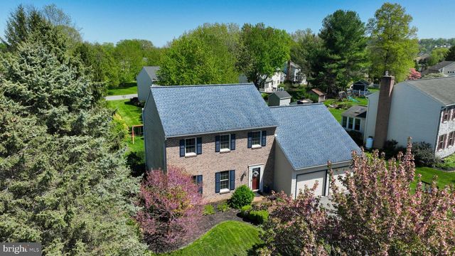 911 JADE AVE, Lancaster, PA 17601
