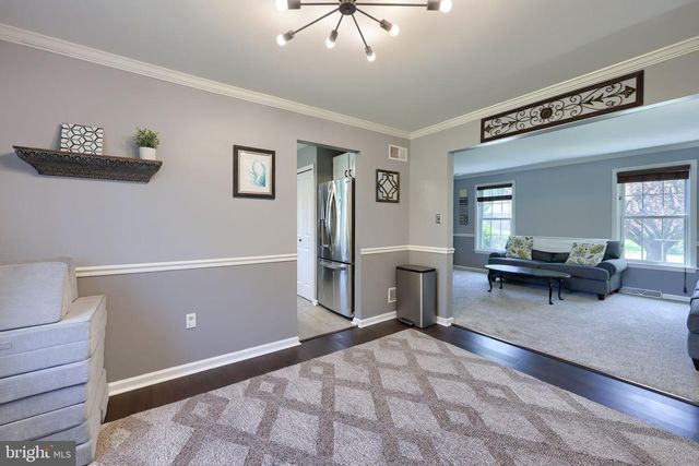 911 JADE AVE, Lancaster, PA 17601