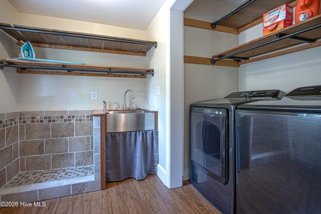 310 E Morganton Road, Southern Pines, NC 28387