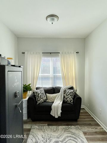 126 Minning Loop, Richmond Hill, GA 31324