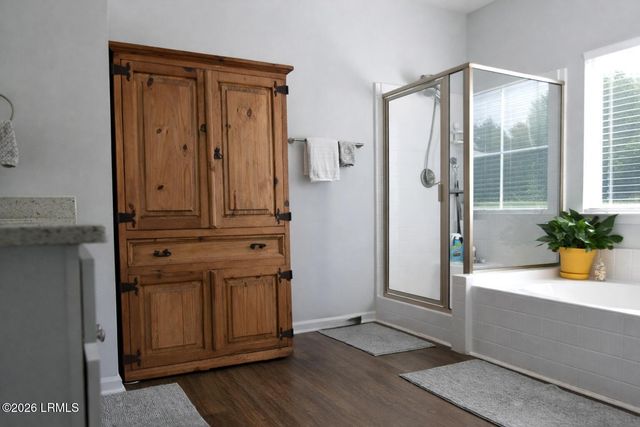 126 Minning Loop, Richmond Hill, GA 31324