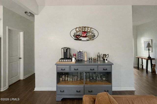 126 Minning Loop, Richmond Hill, GA 31324