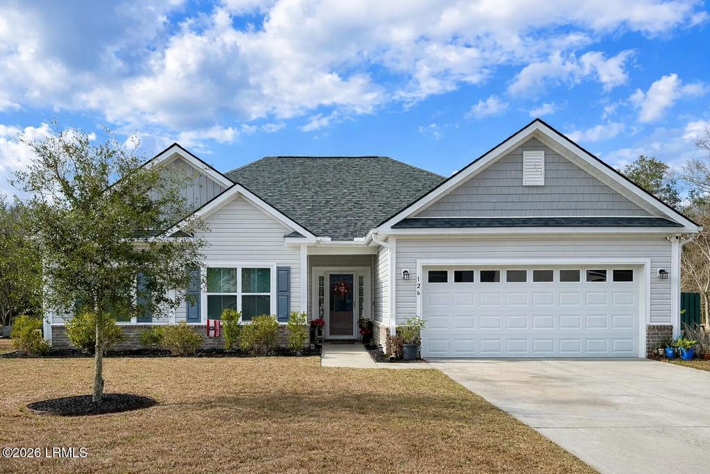 126 Minning Loop, Richmond Hill, GA 31324