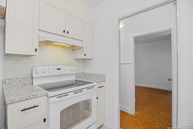 4427 First View, San Antonio, TX 78217