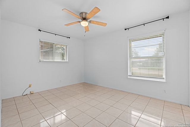 4427 First View, San Antonio, TX 78217