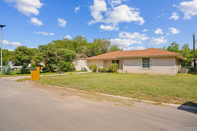 4427 First View, San Antonio, TX 78217