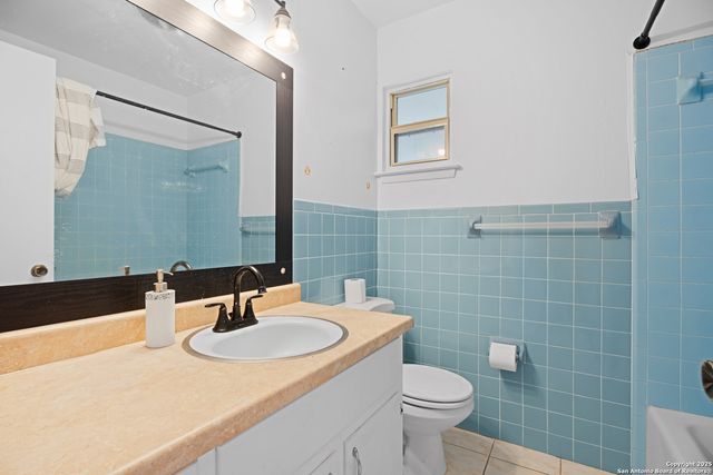 4427 First View, San Antonio, TX 78217