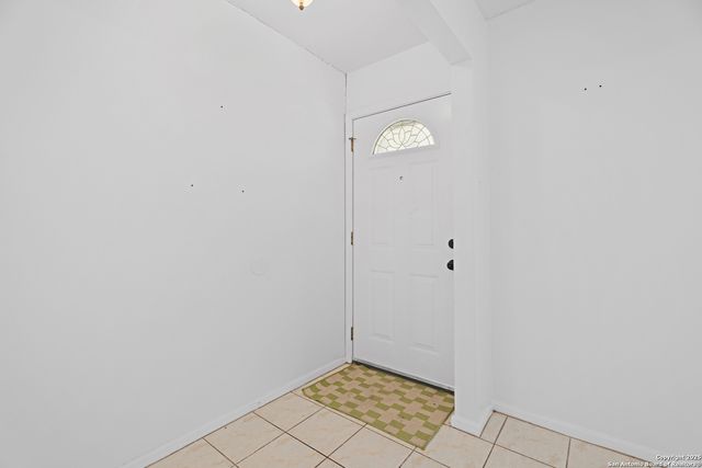 4427 First View, San Antonio, TX 78217