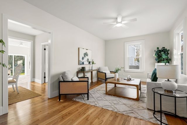 158 Central St, Rockland, MA 02370