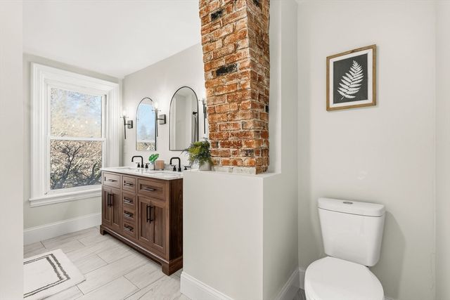 158 Central St, Rockland, MA 02370