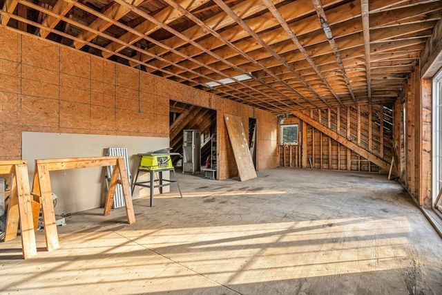 158 Central St, Rockland, MA 02370