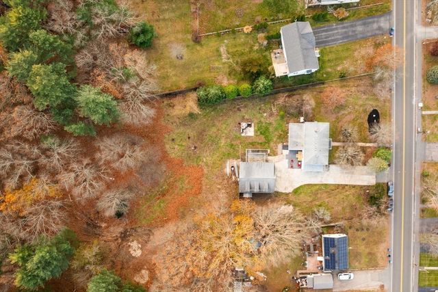 158 Central St, Rockland, MA 02370