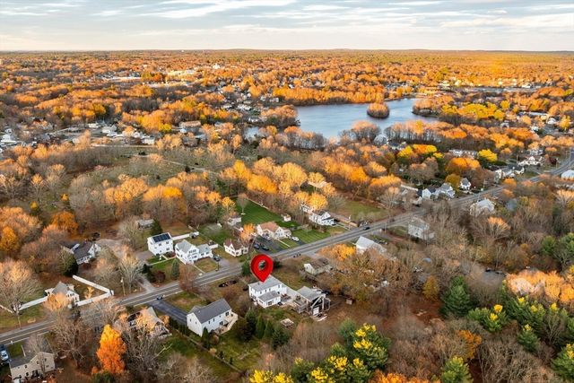 158 Central St, Rockland, MA 02370