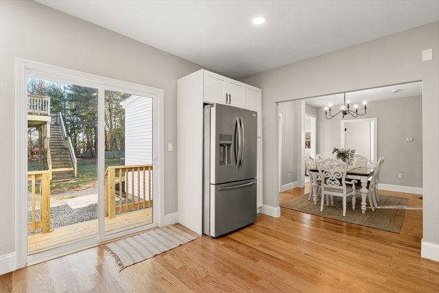 158 Central St, Rockland, MA 02370