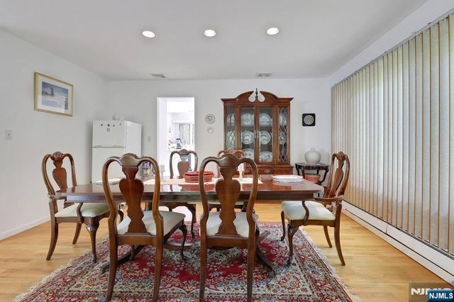 18 Mission Way, Tenafly, NJ 07670