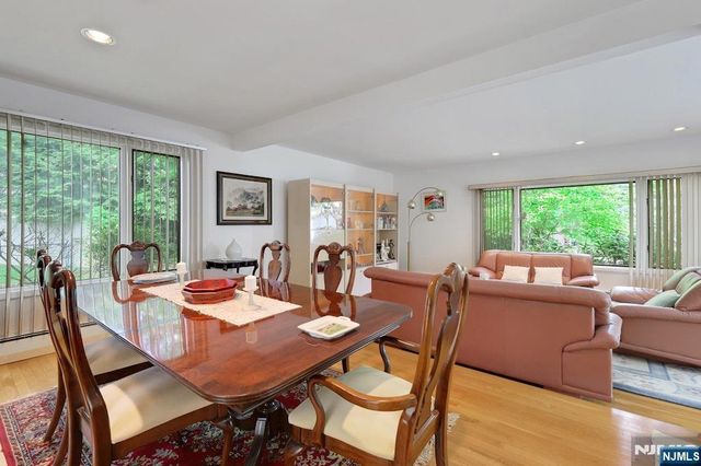 18 Mission Way, Tenafly, NJ 07670