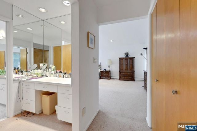 18 Mission Way, Tenafly, NJ 07670