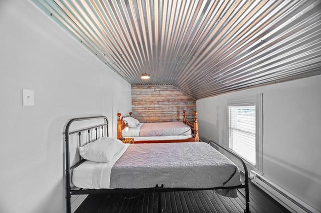 232 N MAIN Street, Cambridge Springs, PA 16403