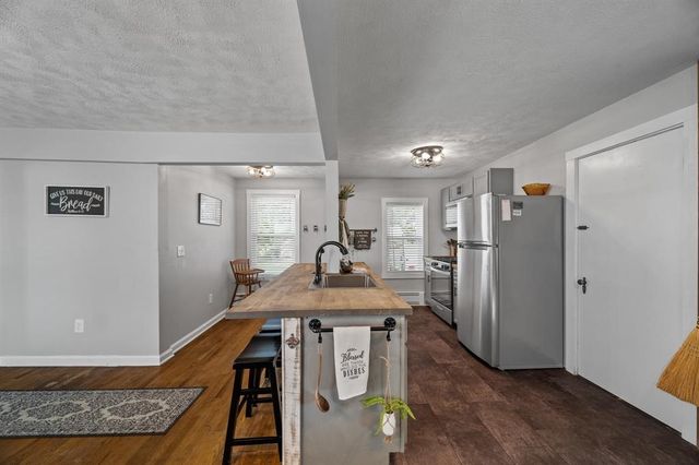 232 N MAIN Street, Cambridge Springs, PA 16403