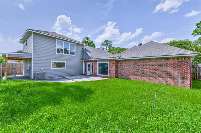 8022 17th Green Drive, Humble, TX 77346