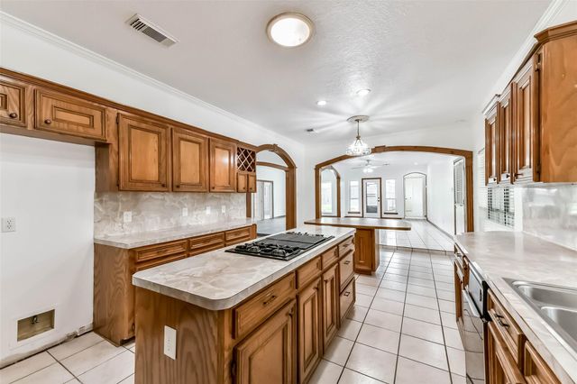 8022 17th Green Drive, Humble, TX 77346