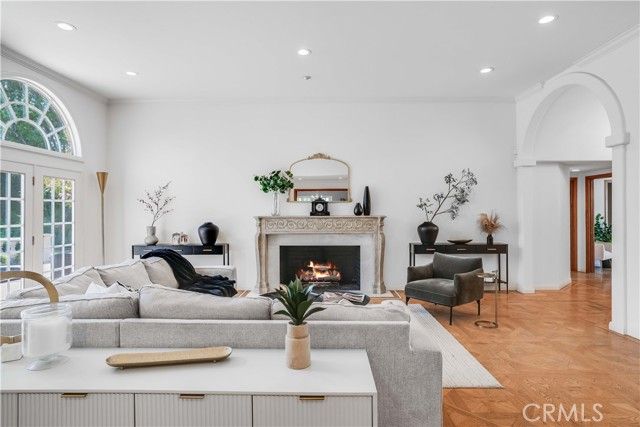 950 Hampton, Arcadia, CA 91006