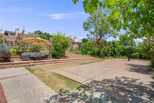 950 Hampton, Arcadia, CA 91006