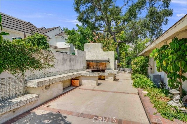 950 Hampton, Arcadia, CA 91006