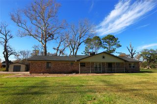 113 Old Angleton Road, Lake Jackson, TX 77566