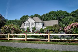 35 Orchard Road, Ashland, MA 01721