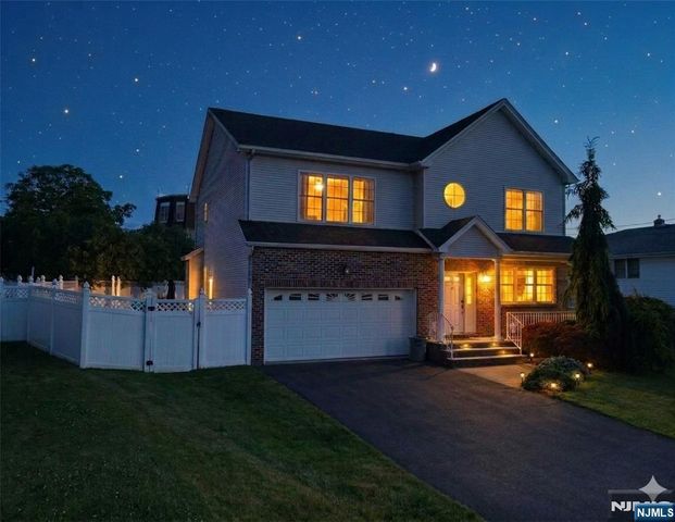6 Lamring Drive, Fair Lawn, NJ 07410