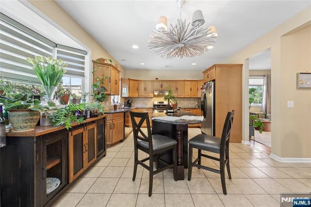 6 Lamring Drive, Fair Lawn, NJ 07410