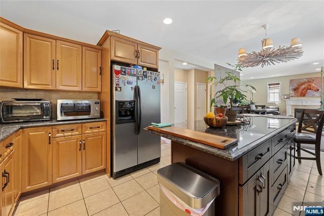 6 Lamring Drive, Fair Lawn, NJ 07410